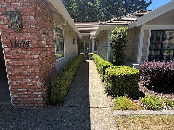 3rd image of 11674 Prospect Hill Dr