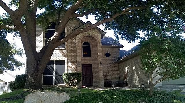 1st image of 808 Oak Ct