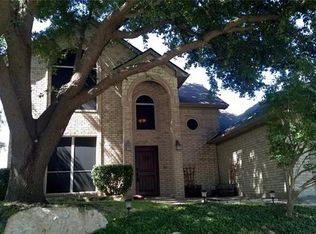 808 Oak Ct, Saginaw, TX 76179