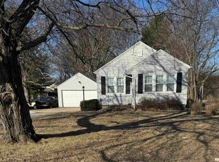 910 S Main St, Washington, IL 61571