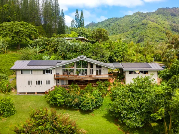 1064 Auloa Rd #B, Kailua, HI 96734
