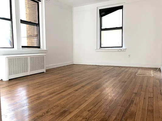 Rented by REAL New York | media 23