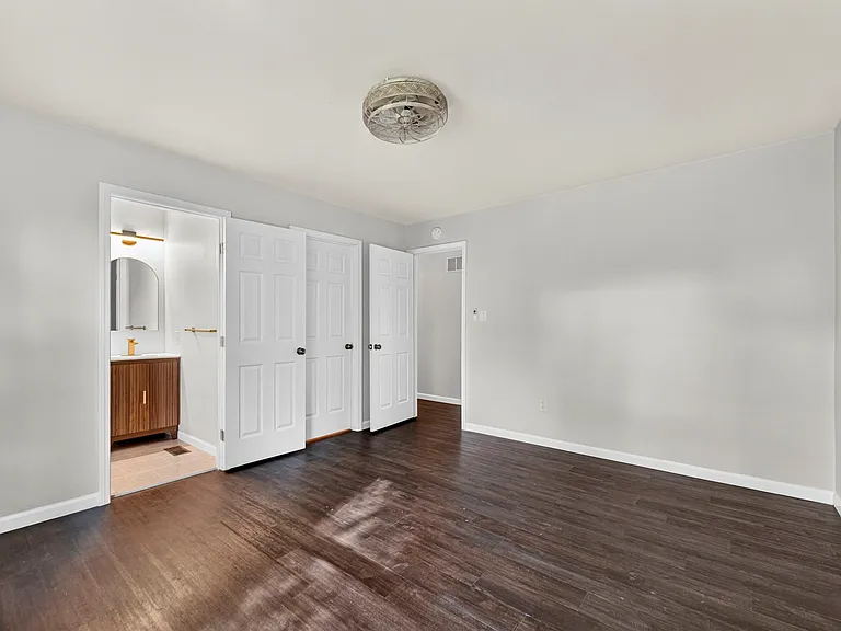 591 Summit Hills Dr — Photo 29