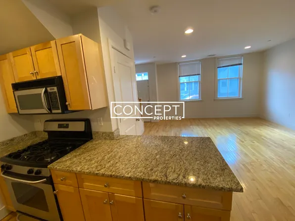 110A 2nd St #112, Cambridge, MA 02141