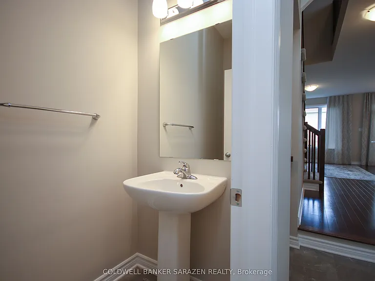 4043 Kelly Farm Dr — Photo 23