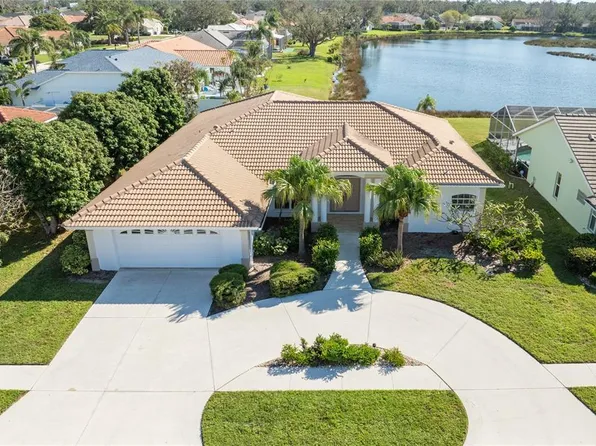 4855 Wood Pointe Way, Sarasota, FL 34233