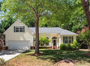 3 Holly Springs Ln, Greensboro, NC 27455