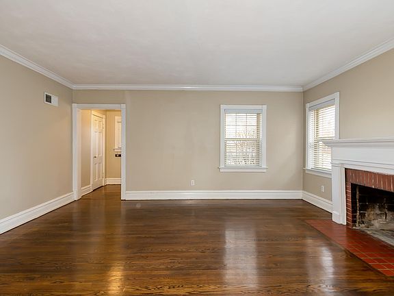 4th image of 7818 Delmar Blvd