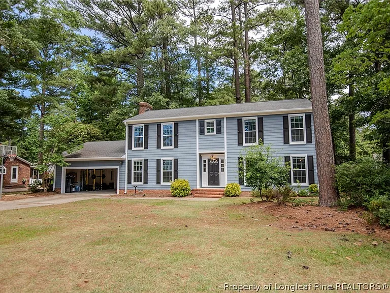3356 Quarry Dr — Photo 2