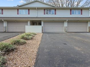 10632 Hummingbird St NW, Coon Rapids, MN 55433