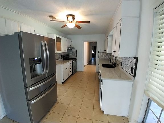 3rd image of 705 Haynes Dr