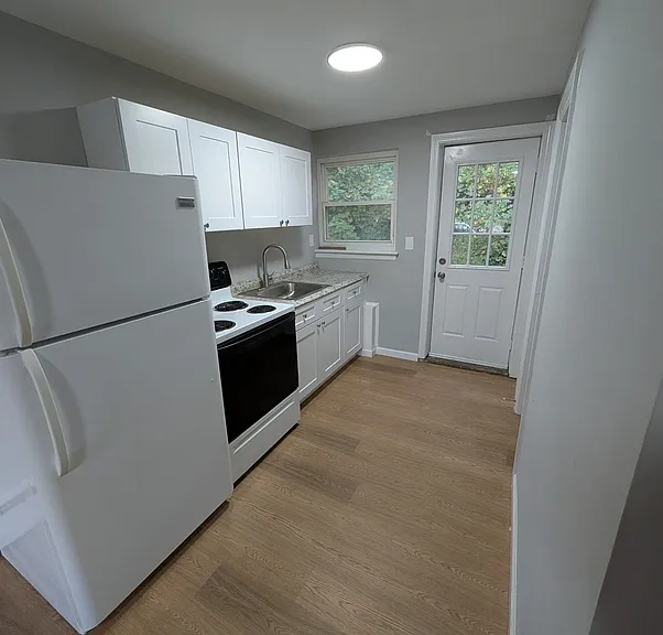 1113 Portland Cobalt Rd #8 — Photo 5