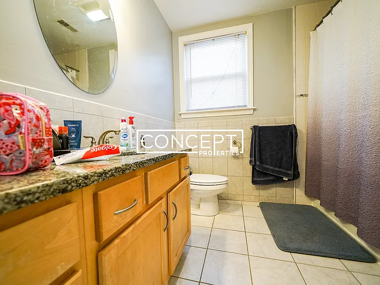 122 Calumet St — Photo 14