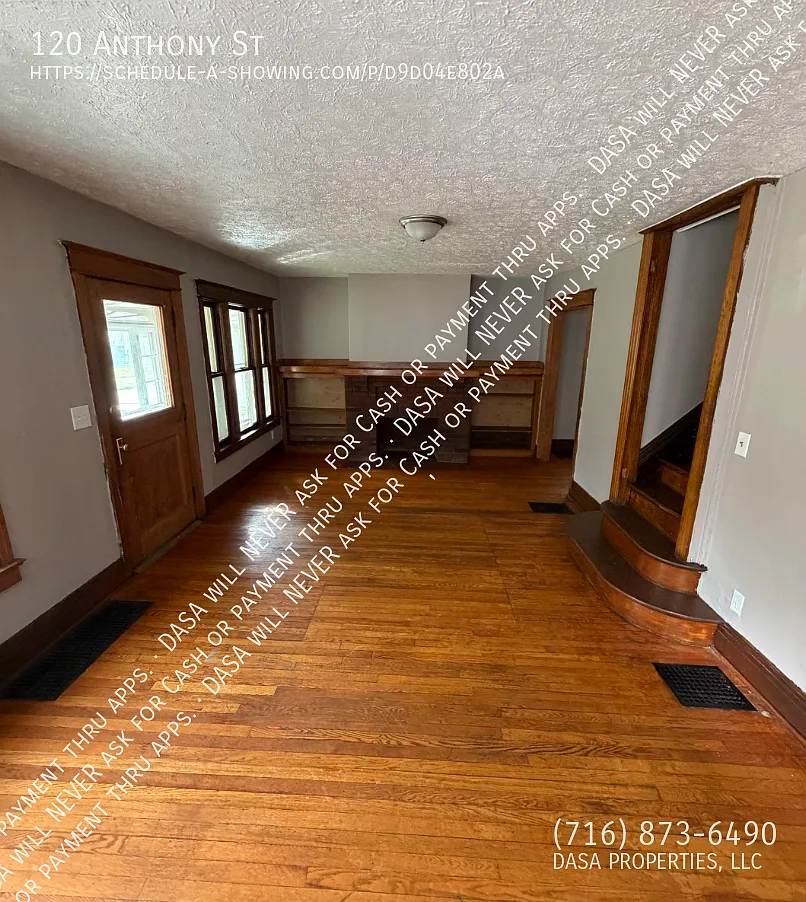 120 Anthony - 3 Bed / 1 Bath — Photo 3