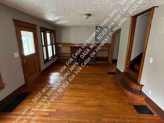 3rd image of 120 Anthony St