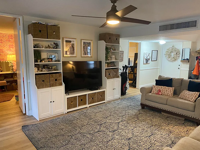 501 SW 11th Pl #106 — Photo 9