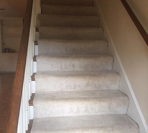 stairs to 2 bedrooms and jack-n-jill bath