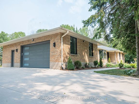 5th image of 286 Balmy Beach Rd N