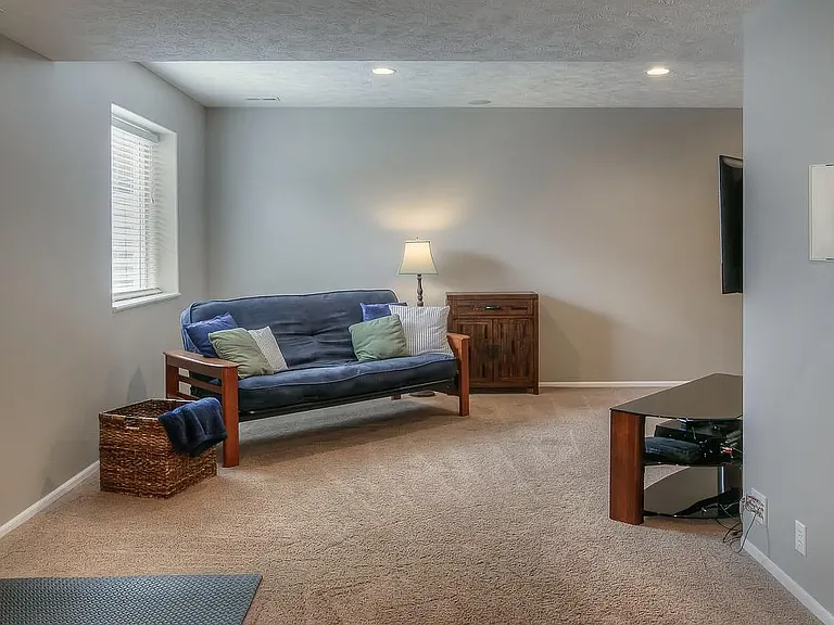 18646 Ohern Cir — Photo 9