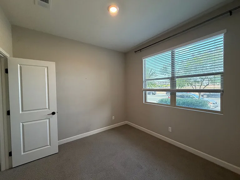 1922 Strata St #5 — Photo 19