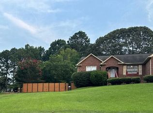7692 Highland Park Dr, Jonesboro, GA 30236