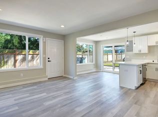 2727 S 125th St #2, Seattle, WA 98168