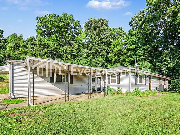 2nd image of 521 Stevenson Rd