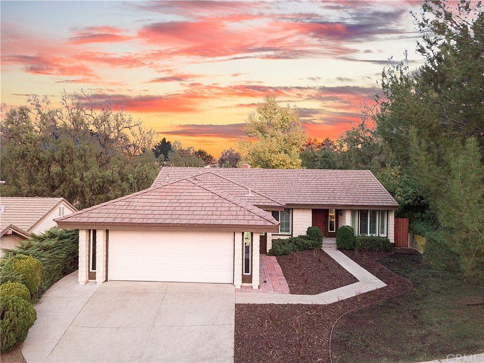 1st image of 1416 Calle Linda