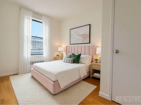 2330 Ocean Avenue image 6 of 7