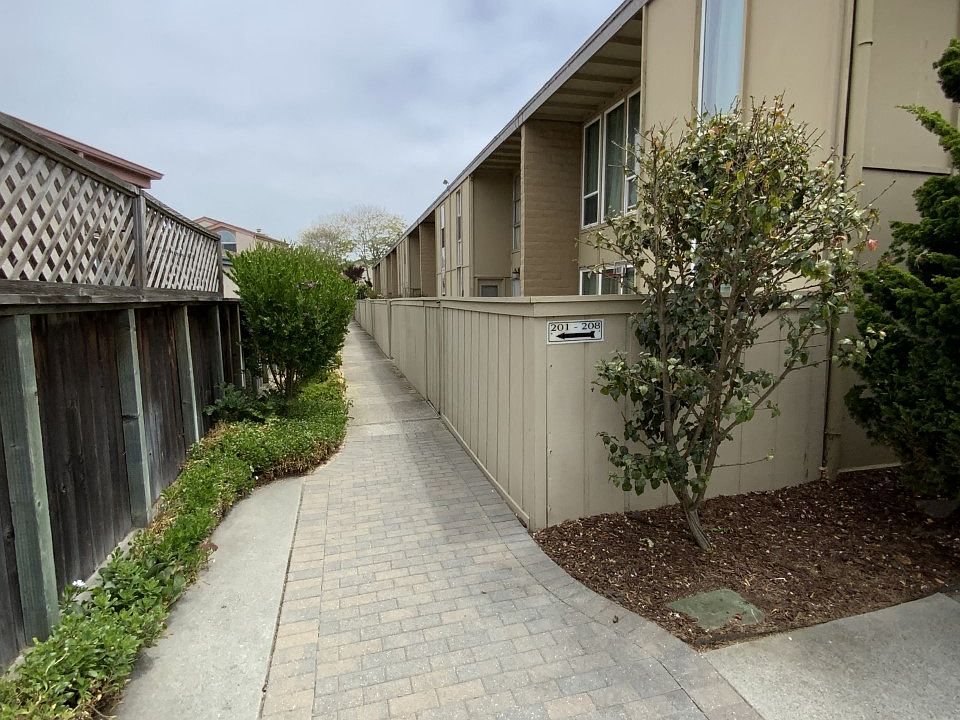 1st image of 451 Dela Vina Ave #451D207