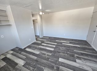 1845 Cliffview Rd, Cleveland, OH 44112