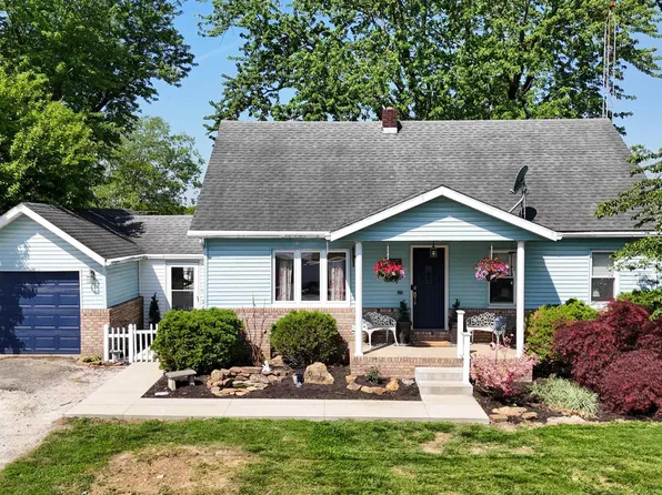 806 S State Road 145, Birdseye, IN 47513