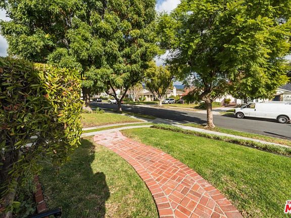 5th image of 3431 Sierra Vista Ave