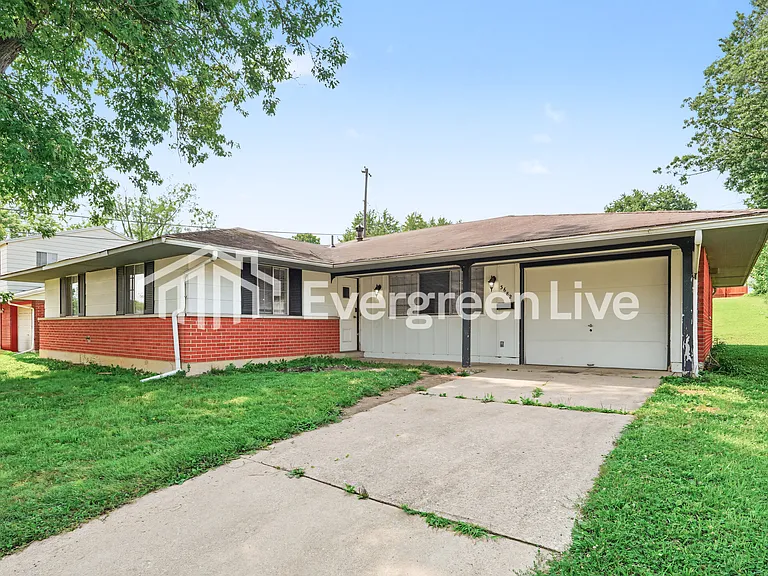 3682 Paris Blvd — Photo 1