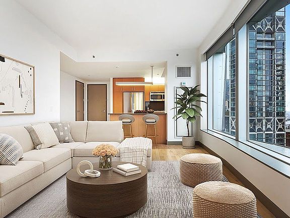 3rd image of 8 Spruce St APT 37T