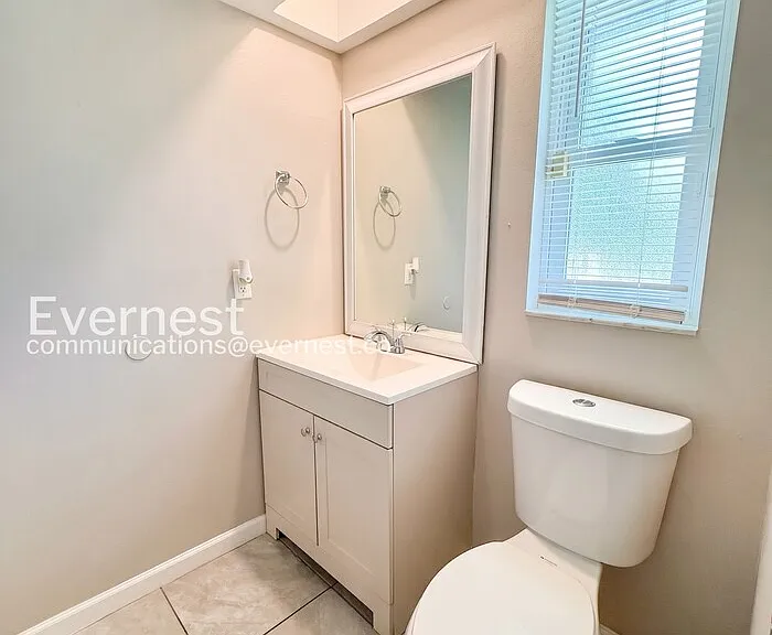 4708 Harwich St — Photo 10