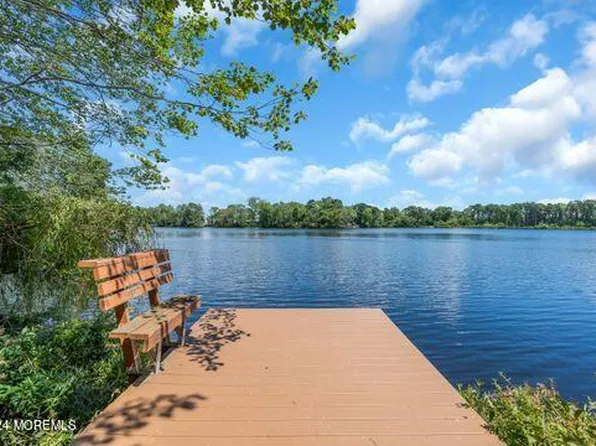 395 Lake Shore Drive, Brick, NJ 08723