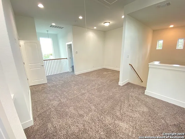 2126 Village Pkwy — Photo 32