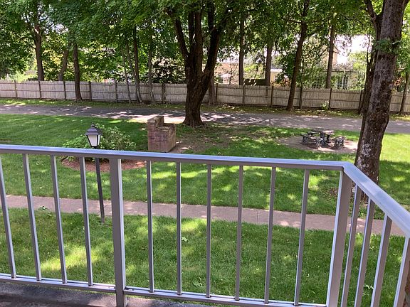 5th image of 121 North St #3