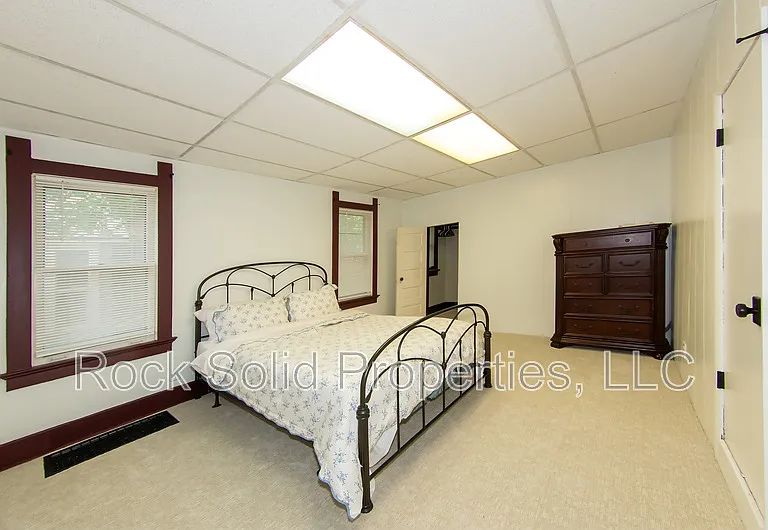 1216 Talbot Ct — Photo 17