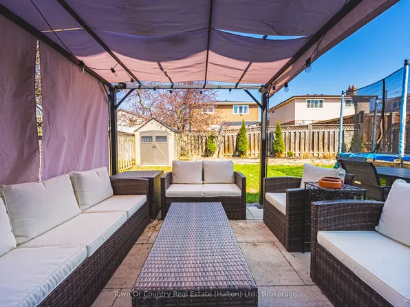 729 Coulson Ave, Milton, ON L9T 4J3