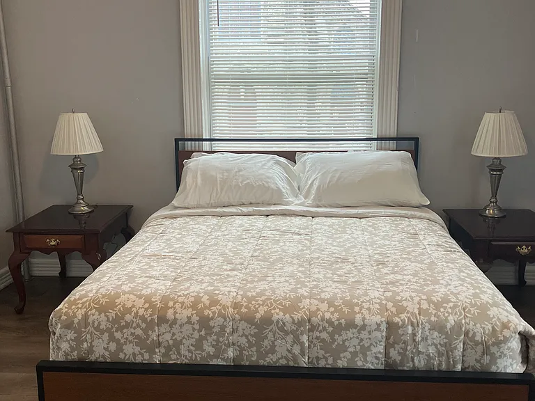 Bedroom 1 with new queen bed