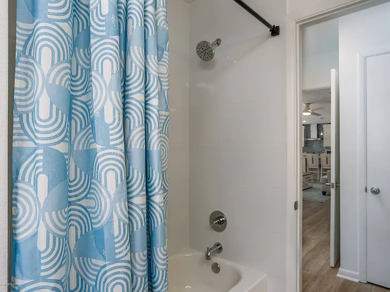 2515 Grove St — Photo 20