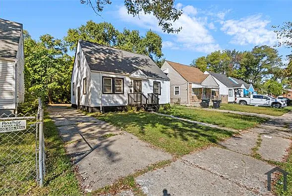 3 bed, 909 sqft, $1,450 — Photo 2