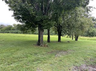 8 Valley Rd, Dunlap, TN 37327