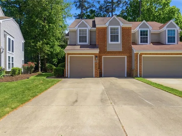 114 Spoon Ct, Yorktown, VA 23693