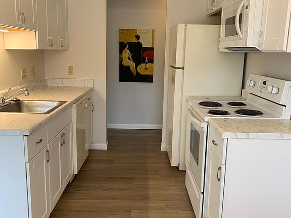 2nd image of 1544 NW 53rd St #302