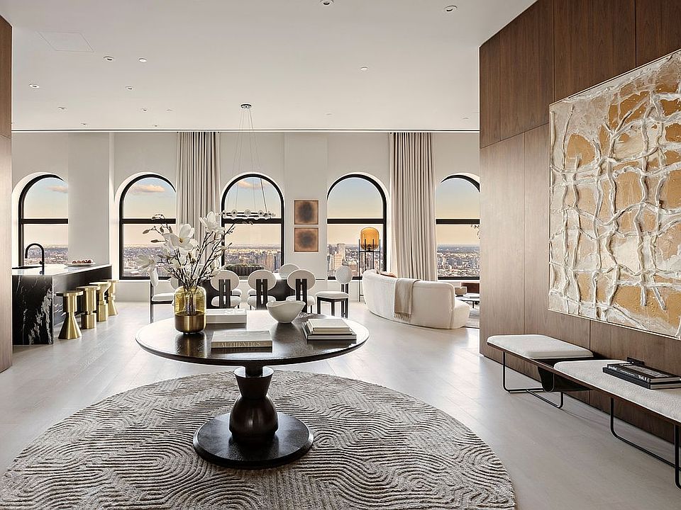 1st image of 130 William St Unit Penthouse 65