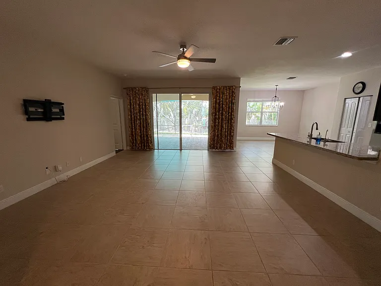 79 NE Abaca Way — Photo 8