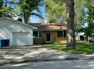 9 Guilford Dr, Springfield, IL 62711